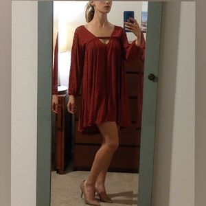 Flowy Dress with Lace Detailing & Cutouts